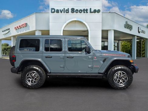 New 2026 Jeep Wrangler Unlimited Rubicon w/ Safety Group image 5