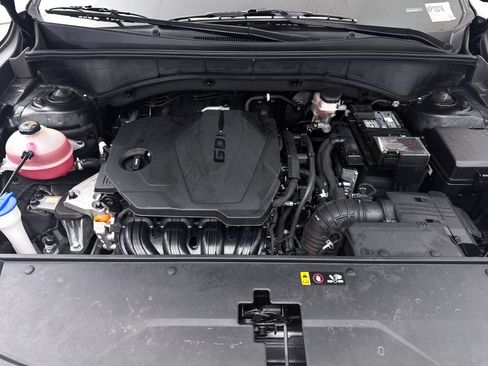 Used 2023 Kia Sorento LX FWD image 7