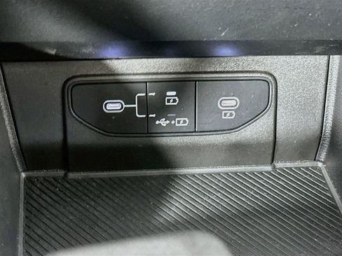 Used 2026 Kia Sportage LX FWD image 25