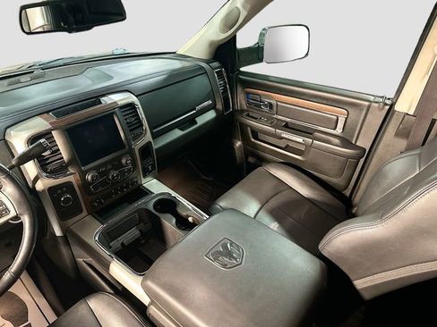 Used 2018 RAM 2500 Laramie w/ Convenience Group image 25