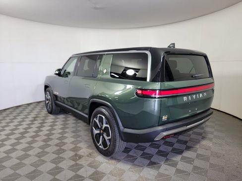 Used 2024 Rivian R1S Adventure AWD/4WD image 3