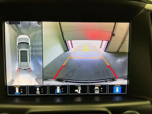 Used 2022 GMC Terrain SLT w/ Infotainment Package II AWD/4WD image 21