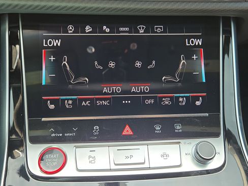 New 2025 Audi RS Q8 performance image 20