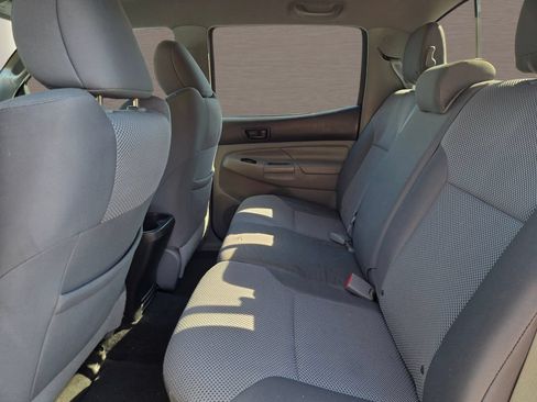 Used 2015 Toyota Tacoma PreRunner w/ TRD Sport Package RWD image 13