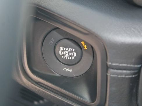 Used 2024 Jeep Wrangler Unlimited Sahara AWD/4WD image 21