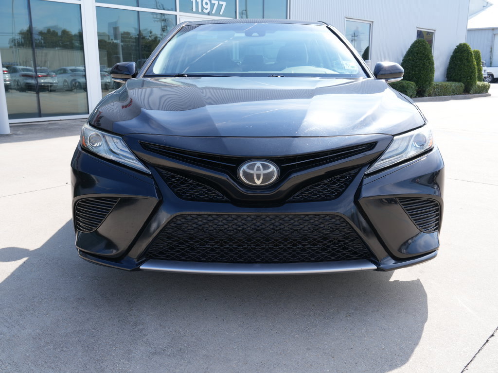 Used 2019 Toyota Camry XSE FWD image 8