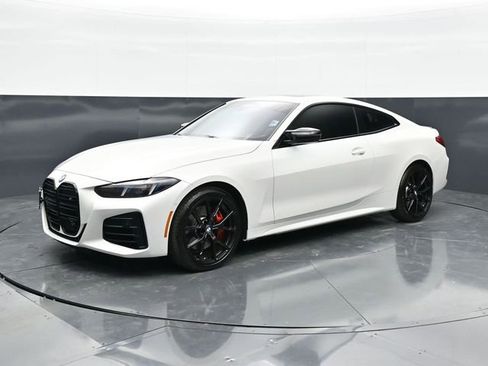Used 2025 BMW 440i xDrive Coupe w/ Premium Package AWD/4WD image 3