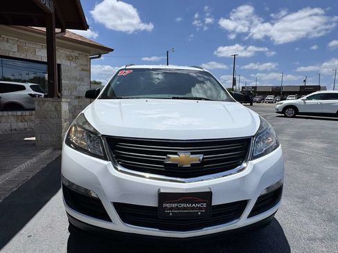 Used 2017 Chevrolet Traverse LS FWD image 5