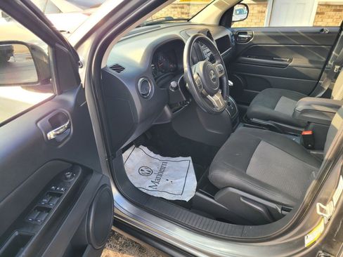 Used 2012 Jeep Compass Latitude image 5