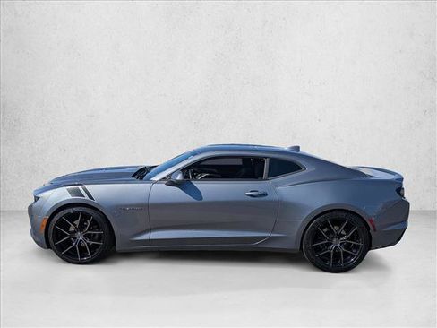 Used 2019 Chevrolet Camaro LT w/ RS Package image 8