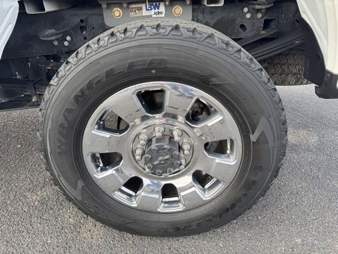 Used 2024 Ford F350 Lariat w/ Lariat Ultimate Package image 11