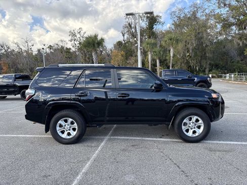 Used 2021 Toyota 4Runner SR5 image 2