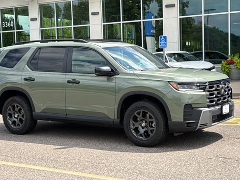 Certified 2026 Honda Pilot TrailSport image 1