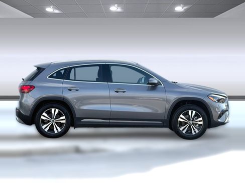 Used 2026 Mercedes-Benz GLA 250 4MATIC image 8