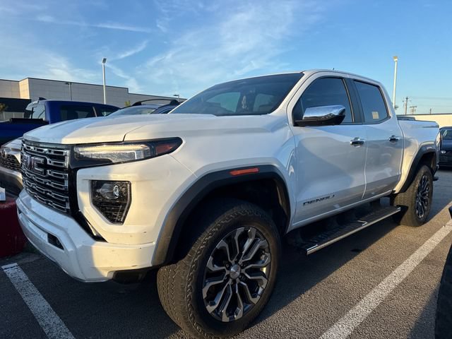 Used 2023 GMC Canyon Denali AWD/4WD image 1