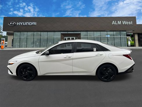 Certified 2026 Hyundai Elantra SEL Sport Premium FWD image 8