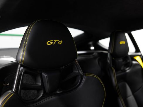 Used 2021 Porsche 718 Cayman GT4 image 15