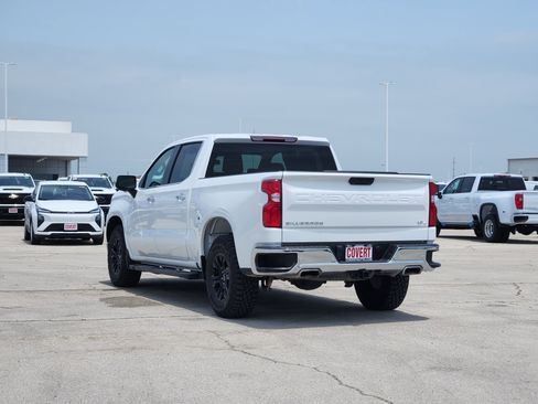 Used 2022 Chevrolet Silverado 1500 LTZ w/ Z71 Off-Road Package AWD/4WD image 5