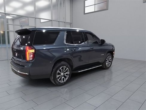 Used 2021 Chevrolet Tahoe LT w/ Rear Media and Nav Package image 8