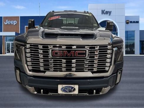 Used 2026 GMC Sierra 2500 Denali w/ Denali Reserve Package AWD/4WD image 11