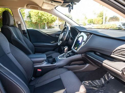Used 2023 Subaru Outback Premium AWD/4WD image 15