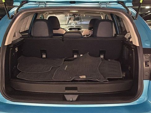 Used 2019 Subaru Crosstrek Hybrid w/ Moonroof Package w/Navigation image 16