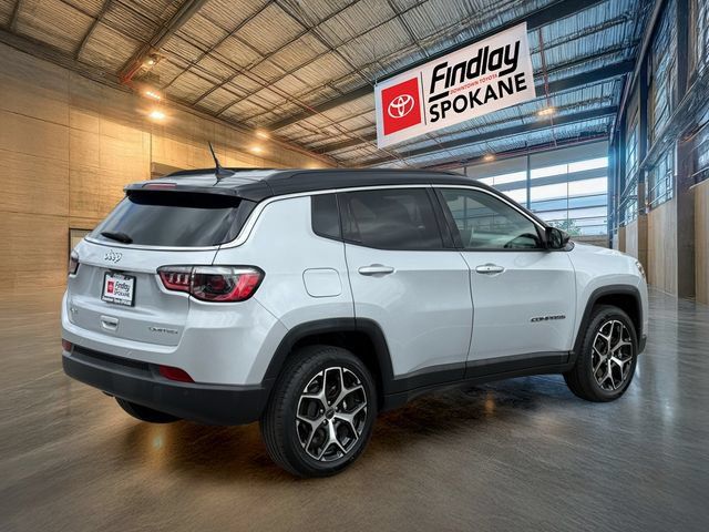 Used 2025 Jeep Compass Limited AWD/4WD image 5