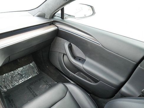 Used 2021 Tesla Model S Long Range image 22