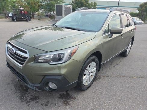 Used 2019 Subaru Outback 2.5i Premium AWD/4WD image 8