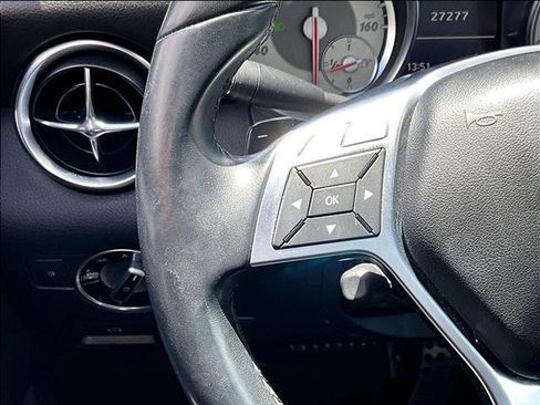 Used 2012 Mercedes-Benz SLK 350 image 18