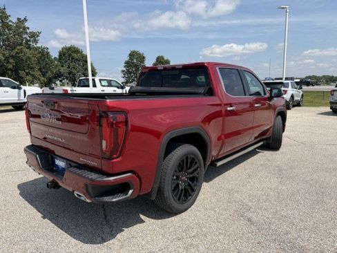 Used 2024 GMC Sierra 1500 Denali w/ Technology Package AWD/4WD image 10