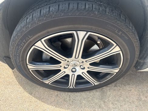 Used 2020 Volvo XC60 T6 Inscription w/ Protection Package Premier image 12