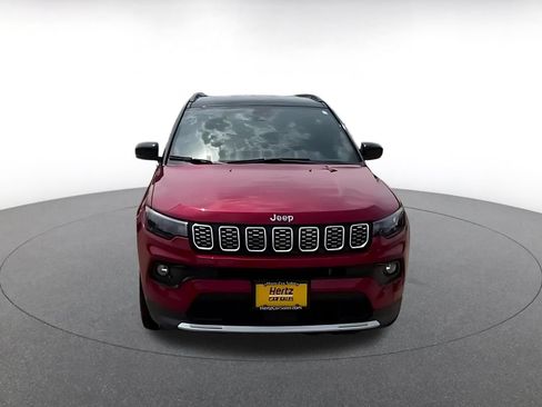 Used 2025 Jeep Compass Limited AWD/4WD image 4