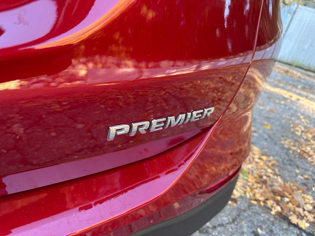 Used 2024 Chevrolet Equinox Premier FWD image 27