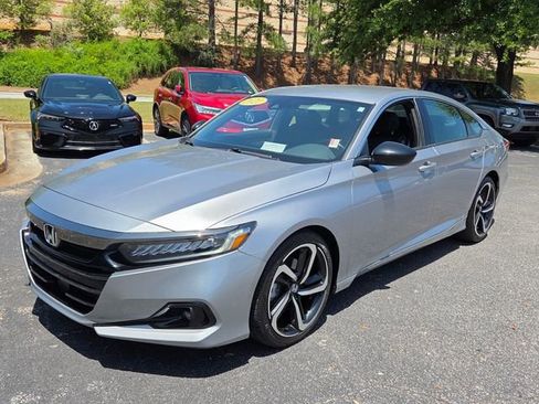 Used 2021 Honda Accord Sport image 3