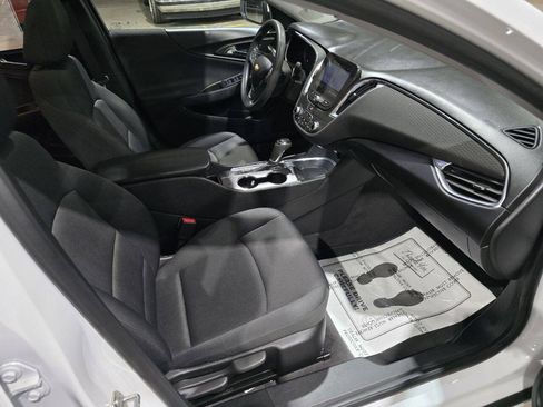 Used 2019 Chevrolet Malibu LT FWD image 35
