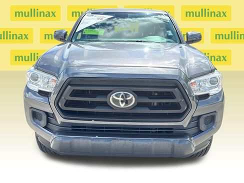Used 2022 Toyota Tacoma SR w/ SR Convenience Package RWD image 11