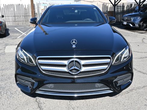 Used 2017 Mercedes-Benz E 300 image 4