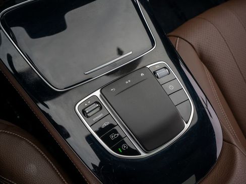 Used 2021 Mercedes-Benz E 350 Sedan image 43