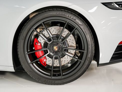 Used 2024 Porsche 911 Carrera GTS image 36