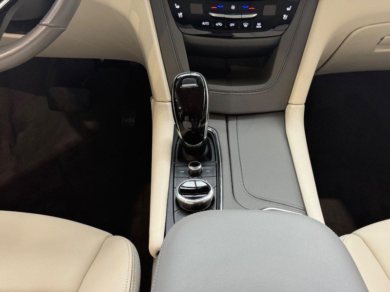 Used 2024 Cadillac XT6 Premium Luxury w/ Technology Package AWD/4WD image 12