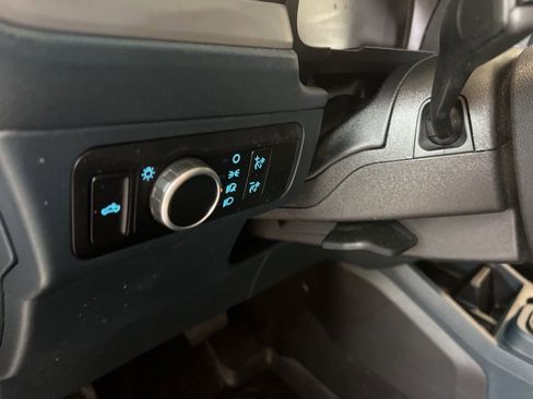 Used 2025 Ford Maverick XL w/ Equipment Group 102A image 12