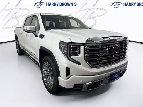 Used 2023 GMC Sierra 1500 Denali w/ Denali Reserve Package AWD/4WD image 28