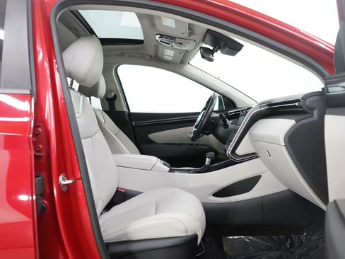 Used 2022 Hyundai Tucson SEL w/ Convenience + Premium Package AWD/4WD image 12