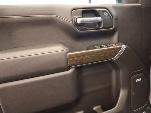 Used 2022 Chevrolet Silverado 1500 RST image 9