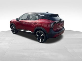 New 2025 Nissan Kicks SR video 2