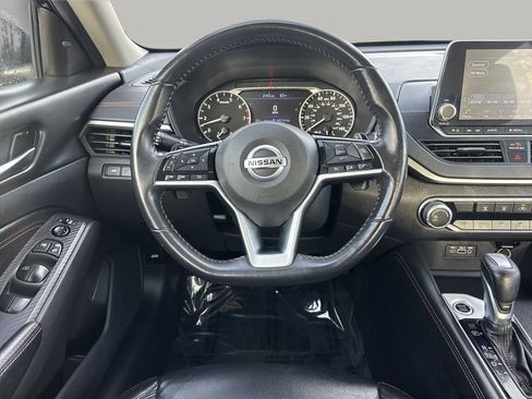 Used 2021 Nissan Altima 2.5 SR image 13