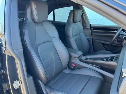 New 2026 Porsche Macan 4 Electric image 19