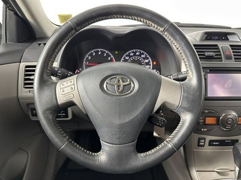 Used 2013 Toyota Corolla LE w/ Premium Pkg image 14