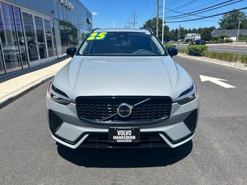 Certified 2025 Volvo XC60 B5 Plus AWD/4WD image 7